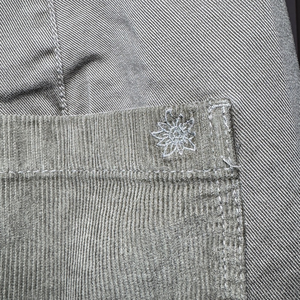 Alpine Design Corduroy High Rise 5” Shorts Women's Sz 6 Vintage Olive - Picture 5 of 10